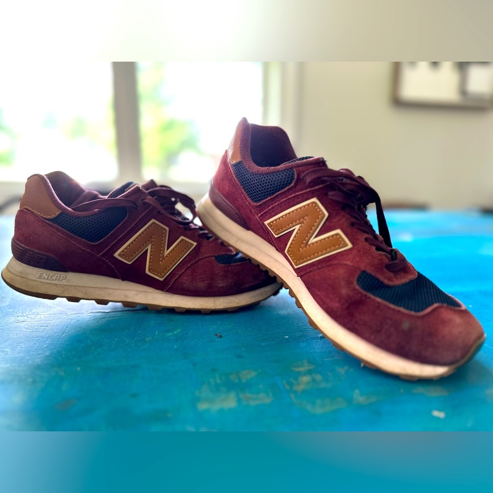 Maroon New Balance women’s size 7 sneakers- used.